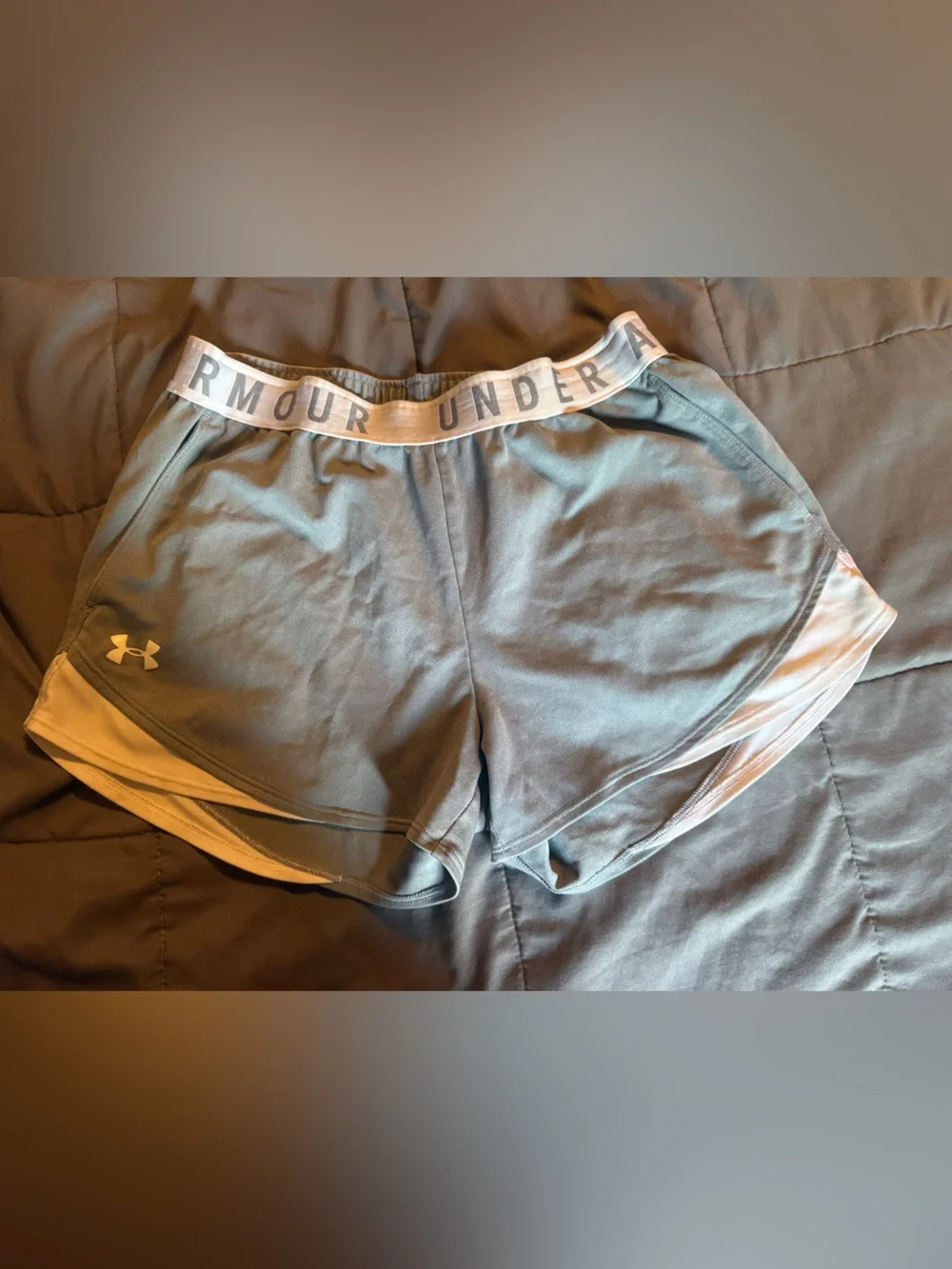 Women’s Under Armour shorts-size medium